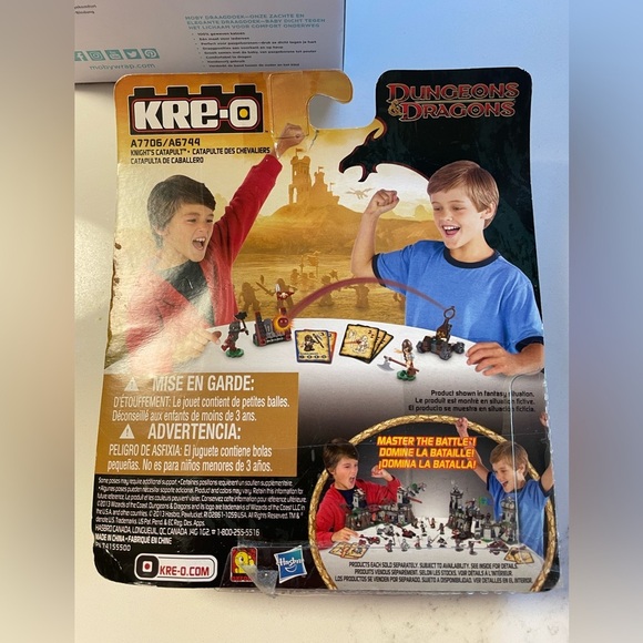 KRE-O Dungeons & Dragons Knight's Catapult Set - Picture 2 of 2